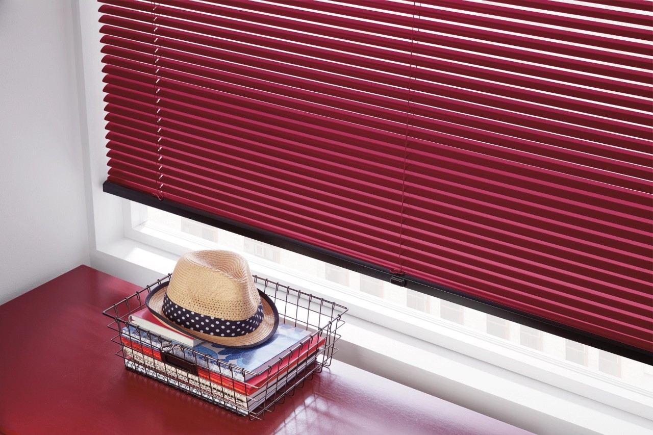 Hunter Douglas Modern Precious Metals® Mini Blinds, aluminum metal blinds near Fairfax, Virginia (VA)